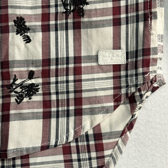 7 For All Mankind Western Plaid Black Floral Embroidered Shirt Size XL - Picture 2 of 5